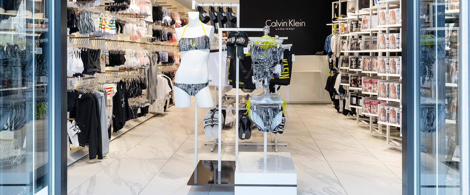 Oktalite | Calvin Klein Store Hellner