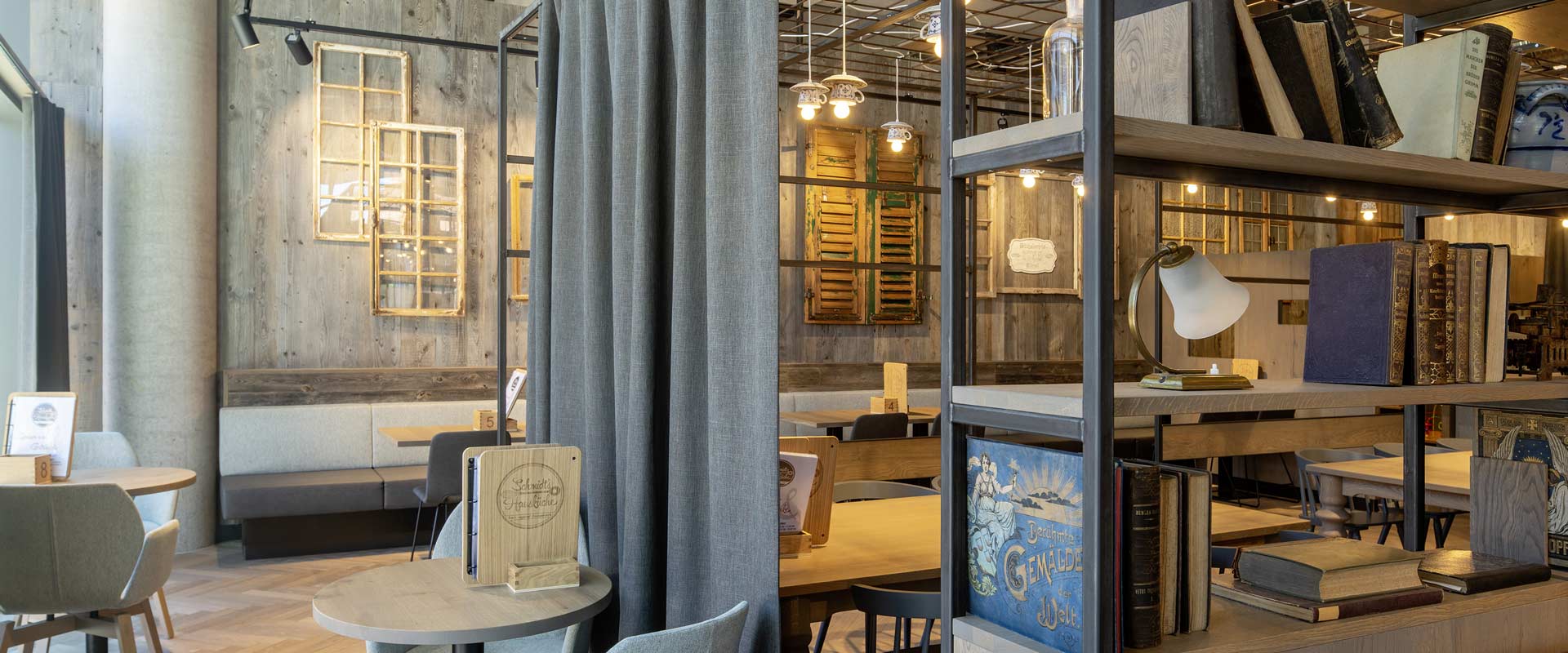 View into the large catering area, illuminated with the Canilo spotlight.